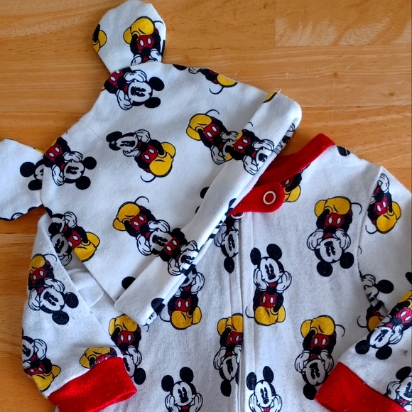 Disney Other - Disney Baby PJs with Hats